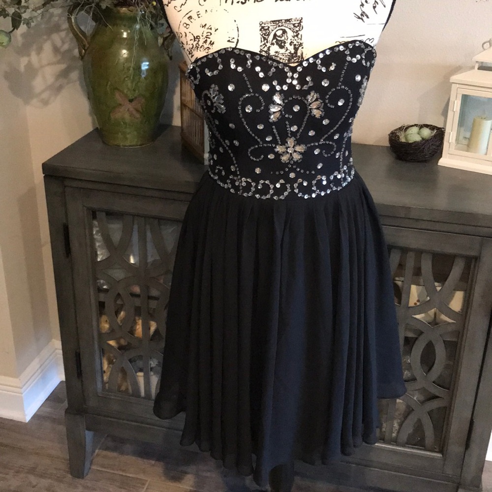 Ellame formal dress. NWOT